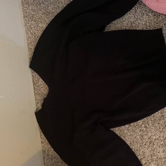 Cute outfit black sweater and skirt - Picture 3 of 6